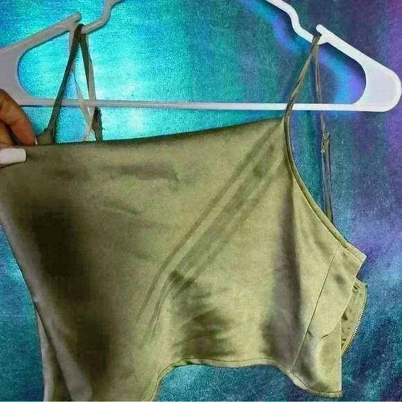Silk Green Crop Top - Picture 2 of 4